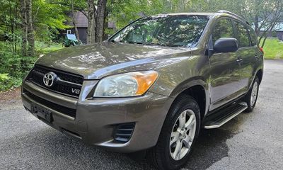 2010 Toyota RAV4 Standard
