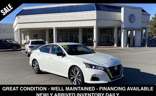 2022 Nissan Altima SR
