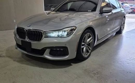 2017 BMW 740I