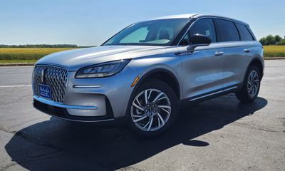 2023 Lincoln Corsair Standard