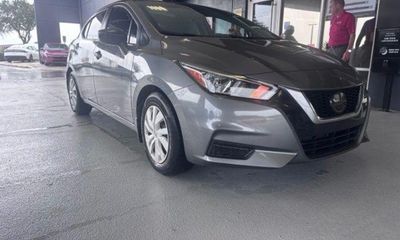 2020 Nissan Versa S CVT
