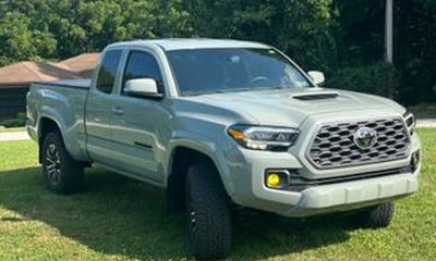 2022 Toyota Tacoma SR5