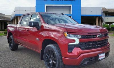 2023 Chevrolet Silverado RST