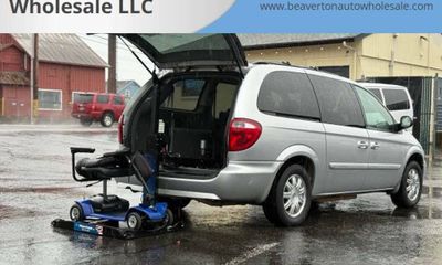 2007 Chrysler Town AND Country Touring