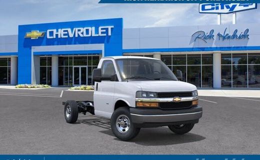 2026 Chevrolet Express 3500 Cutaway 139