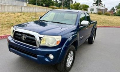 2005 Toyota Tacoma DLX