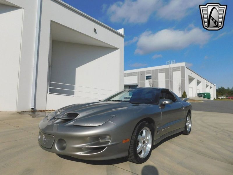Representative 2002 Pontiac Firebird photo