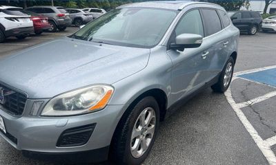 2013 Volvo XC60 32