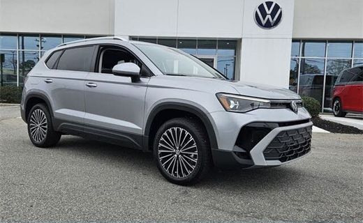2026 Volkswagen Taos SE