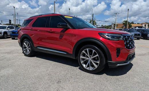 2025 Ford Explorer Platinum