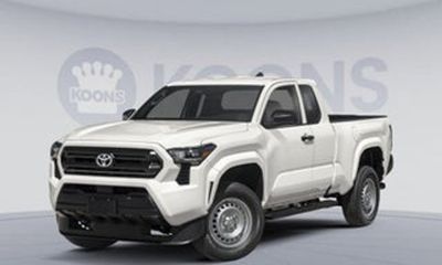 2026 Toyota Tacoma SR Xtracab