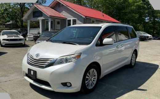 2015 Toyota Sienna XLE