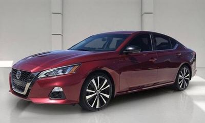 2020 Nissan Altima SR