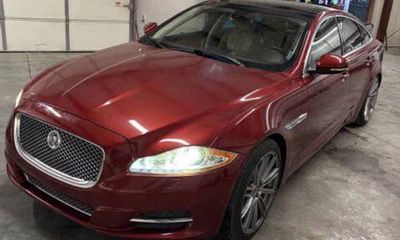 2011 Jaguar XJ Base