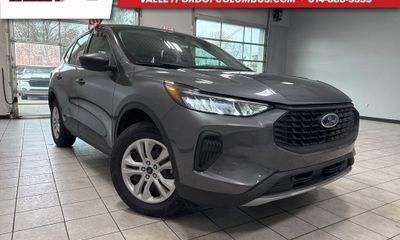 2023 Ford Escape Base