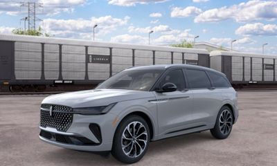 2026 Lincoln Nautilus Reserve