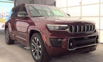 2023 Jeep Grand Cherokee Overland