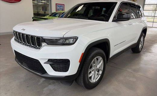 2024 Jeep Grand Cherokee Laredo