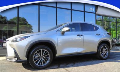 2024 Lexus NX 350H Premium