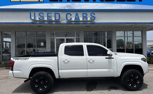 2023 Toyota Tacoma SR5