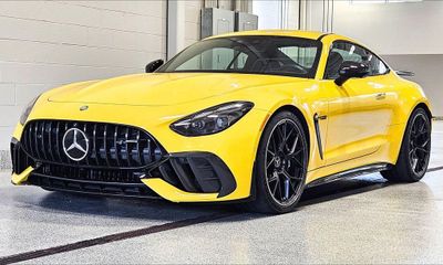 2025 Mercedes-Benz AMG GT GT63 Pro