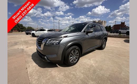 2025 Nissan Pathfinder SV
