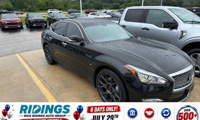 2019 Infiniti Q70 37 Luxe