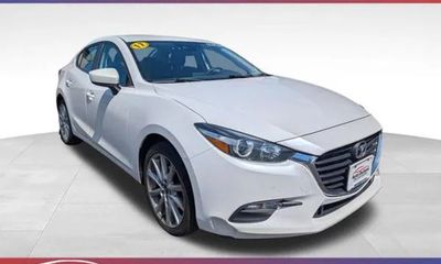 2017 Mazda MAZDA3 Touring