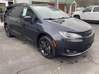 2020 Chrysler Pacifica Touring L
