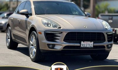 2016 Porsche Macan S