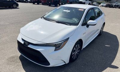 2020 Toyota Corolla LE