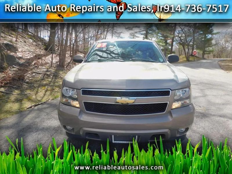 2007 Chevrolet Tahoe — a typically priced live listing