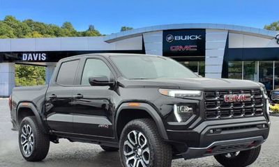 2023 GMC Canyon AT4