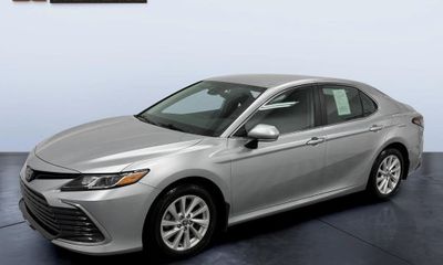 2022 Toyota Camry LE