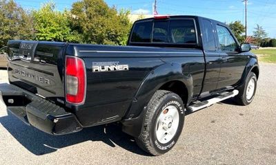 2001 Nissan Frontier XE Desert Runner