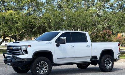 2024 Chevrolet Silverado HD High Country