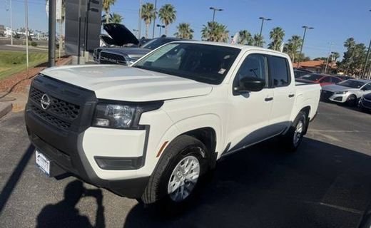 2025 Nissan Frontier SV