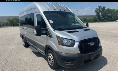 2023 Ford Transit XLT
