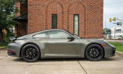2021 Porsche 911 Carrera 4
