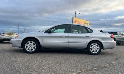 2006 Ford Taurus SE