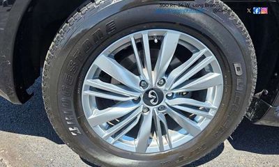 2023 Infiniti QX80 Base