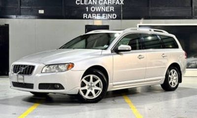 2009 Volvo V70 32