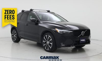 2024 Volvo XC60 Plus Dark