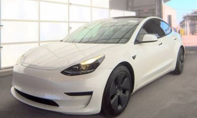 2021 Tesla Model 3 Standard Range Plus