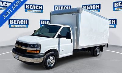 2026 Chevrolet Express 3500 Cutaway 177
