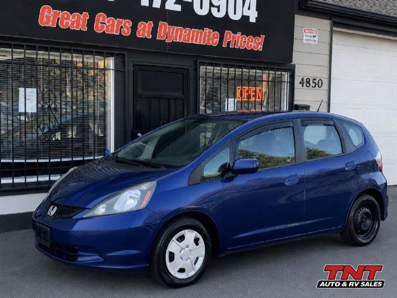 2012 Honda FIT — a typically priced live listing