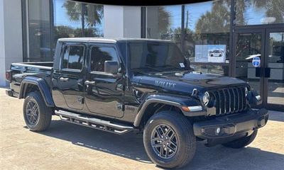 2022 Jeep Gladiator Sport