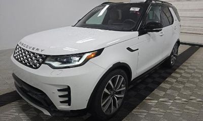 2023 Land Rover Discovery Metropolitan Edition
