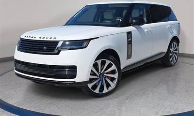 2025 Land Rover Range SV