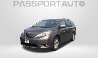 2011 Nissan Quest S